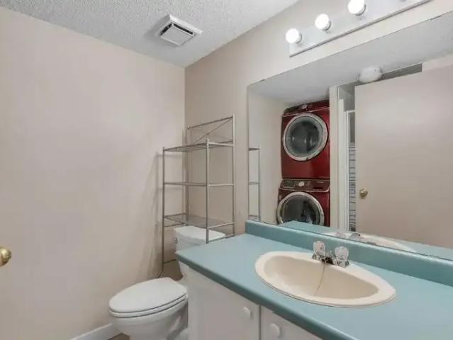 For Rent 3 Bedroom Apartment Calgary AB DS103920459