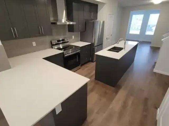 For Rent 3 Bedroom Apartment Calgary AB DS103301299