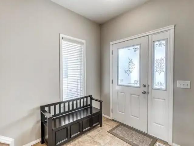 For Rent 3 Bedroom Apartment Calgary AB DS104401396