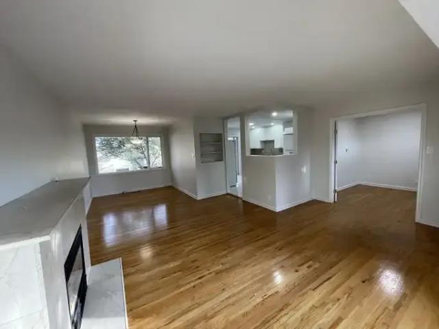 For Rent 3 Bedroom Apartment Calgary AB DS104434181