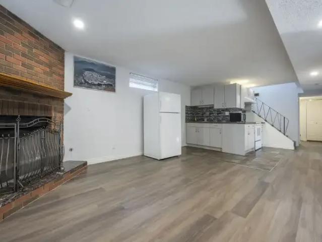 For Rent 3 Bedroom Apartment Calgary AB DS104506725