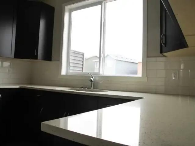 For Rent 3 Bedroom Apartment Calgary AB DS104506807
