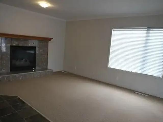 For Rent 3 Bedroom Apartment Calgary AB DS104782673