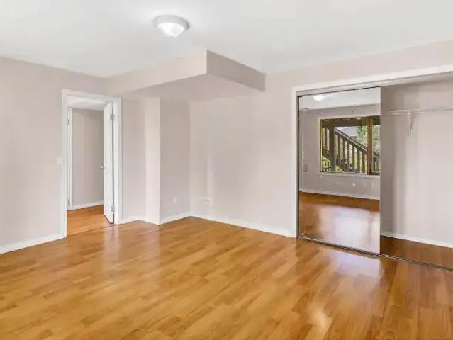 For Rent 3 Bedroom Apartment Calgary AB DS104782685
