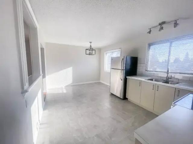 For Rent 3 Bedroom Apartment Calgary AB DS104794668