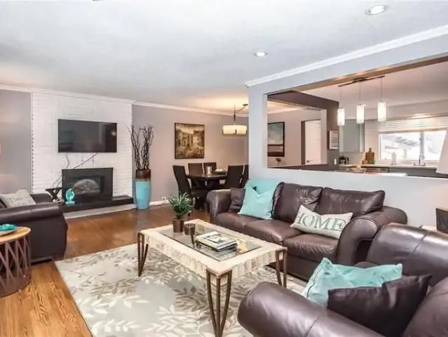 For Rent 3 Bedroom Apartment Calgary AB DS104940901