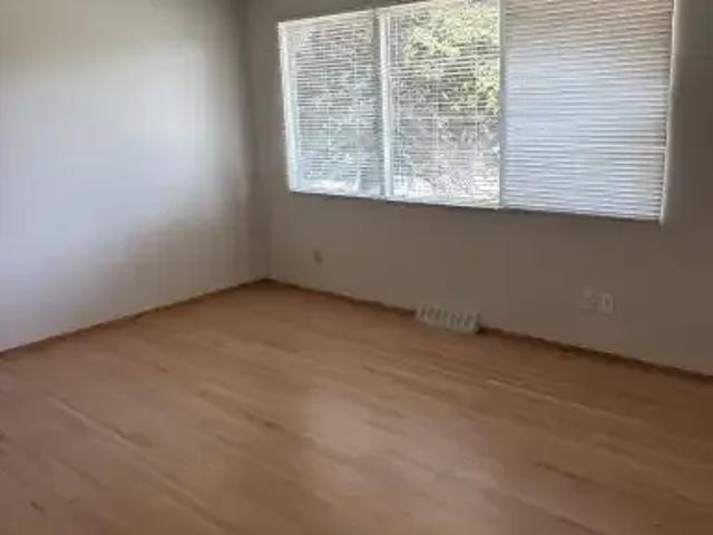 For Rent 3 Bedroom Apartment Calgary AB DS104142618