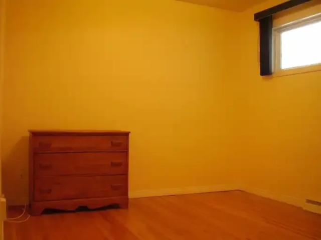For Rent 3 Bedroom Apartment Calgary AB DS104178855