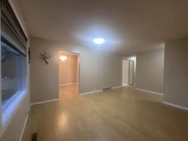 For Rent 3 Bedroom Apartment Calgary AB DS104178952