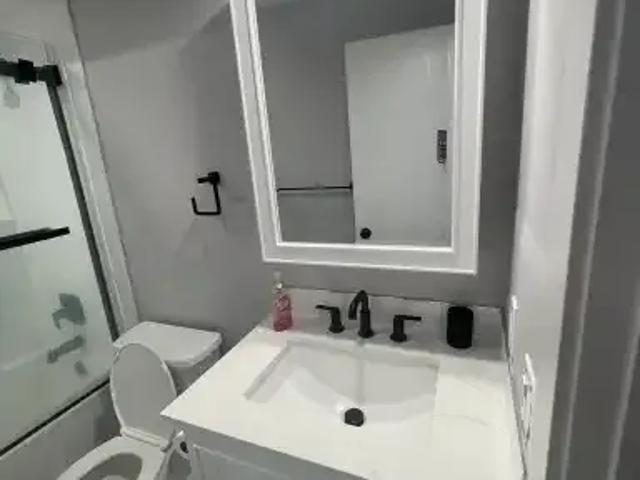 For Rent 3 Bedroom Apartment Calgary AB DS104178979