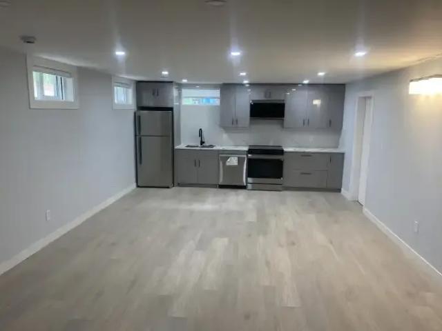 For Rent 3 Bedroom Apartment Calgary AB DS104179758