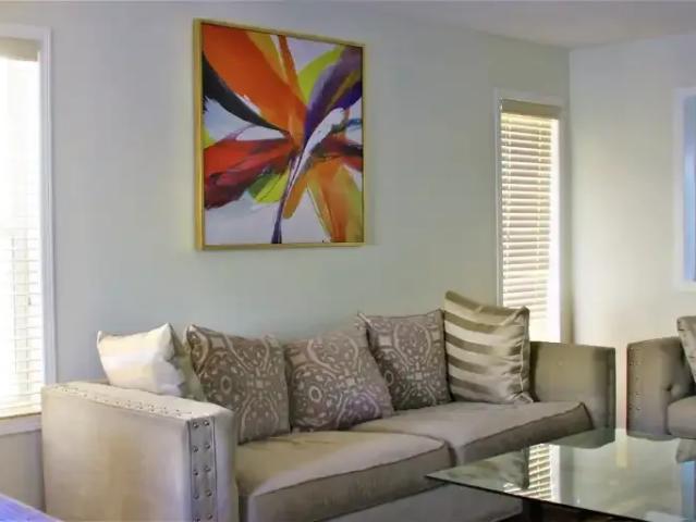 For Rent 3 Bedroom Apartment Calgary AB DS104179904