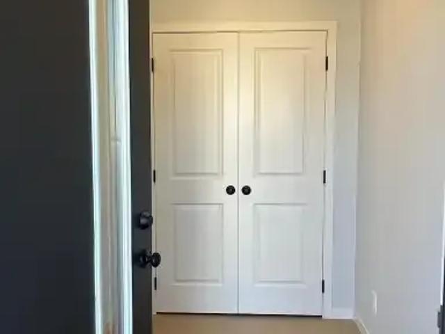 For Rent 3 Bedroom Apartment Calgary AB DS104180748