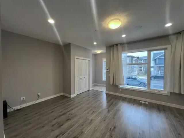 For Rent 3 Bedroom Apartment Calgary AB DS104180788