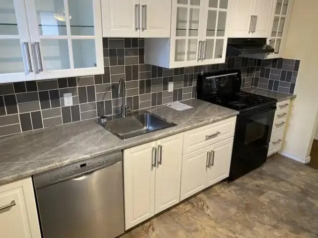 For Rent 3 Bedroom Apartment Calgary AB DS104180292
