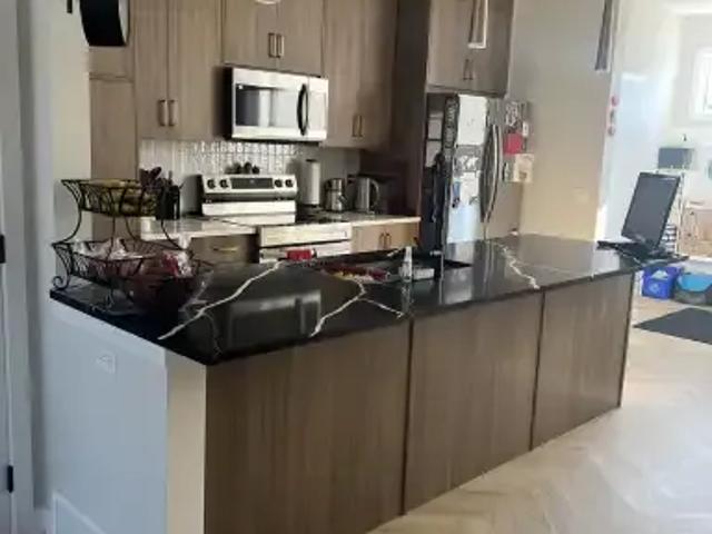For Rent 3 Bedroom Apartment Calgary AB DS104182582