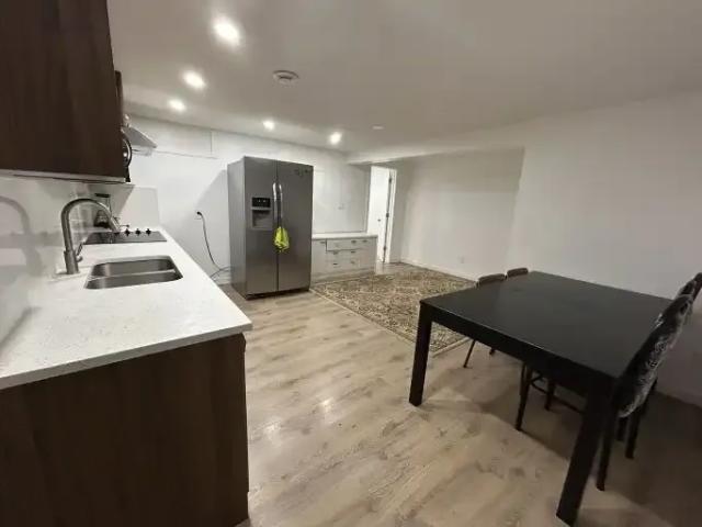 For Rent 3 Bedroom Apartment Calgary AB DS104182658