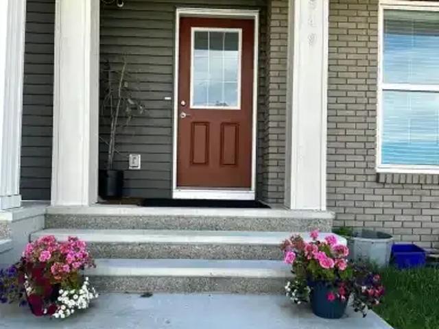 For Rent 3 Bedroom Apartment Calgary AB DS104182857