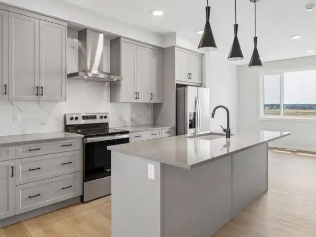 For Rent 3 Bedroom Apartment Calgary AB DS104182080