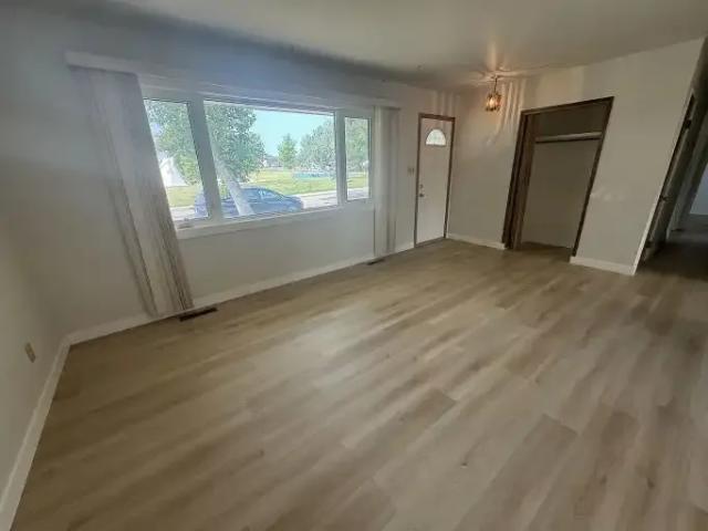 For Rent 3 Bedroom Apartment Calgary AB DS104182300