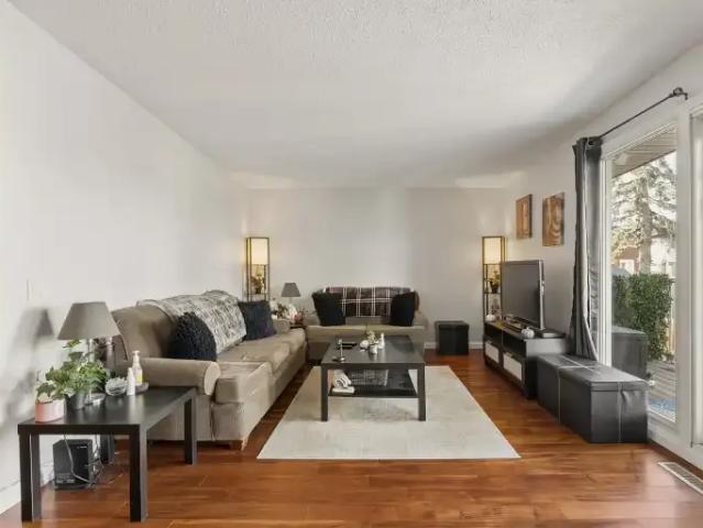 For Rent 3 Bedroom Apartment Calgary AB DS104257217