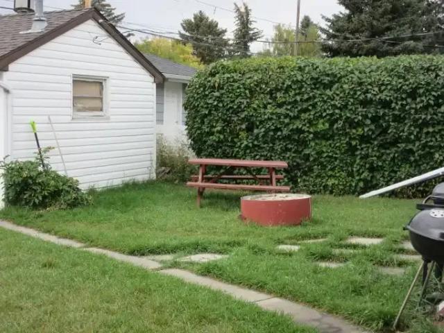 For Rent 3 Bedroom Apartment Calgary AB DS104292205