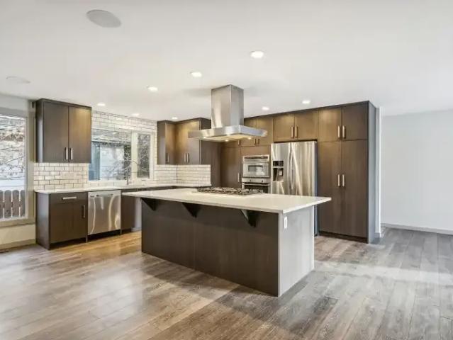 For Rent 3 Bedroom Apartment Calgary AB DS104292207