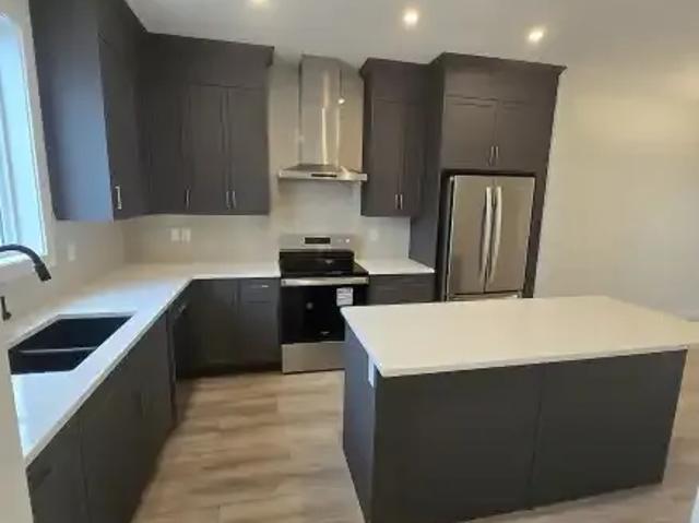 For Rent 3 Bedroom Apartment Calgary AB DS104362509