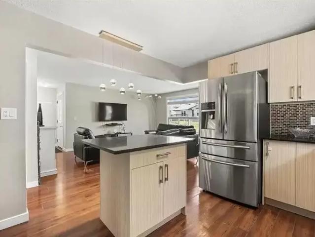 For Rent 3 Bedroom Apartment Calgary AB DS104362731