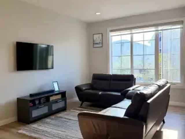 For Rent 3 Bedroom Apartment Calgary AB DS105185883