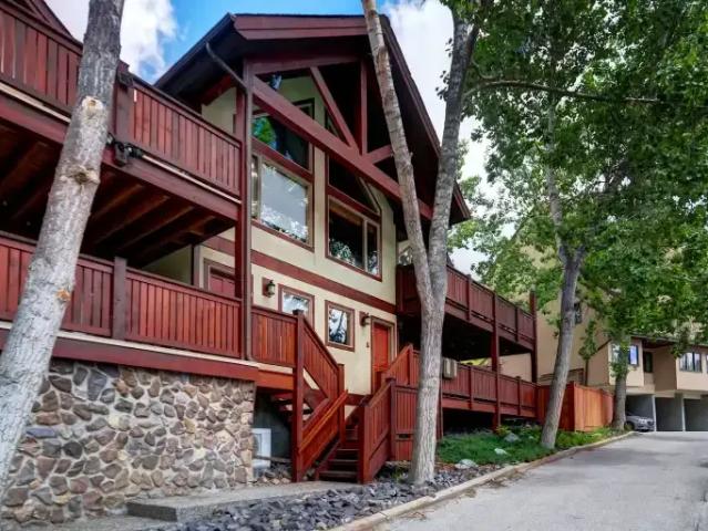 For Rent 3 Bedroom Apartment Canmore AB DS104224439