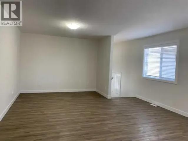 For Rent 3 Bedroom Apartment Clairmont AB DS103695210