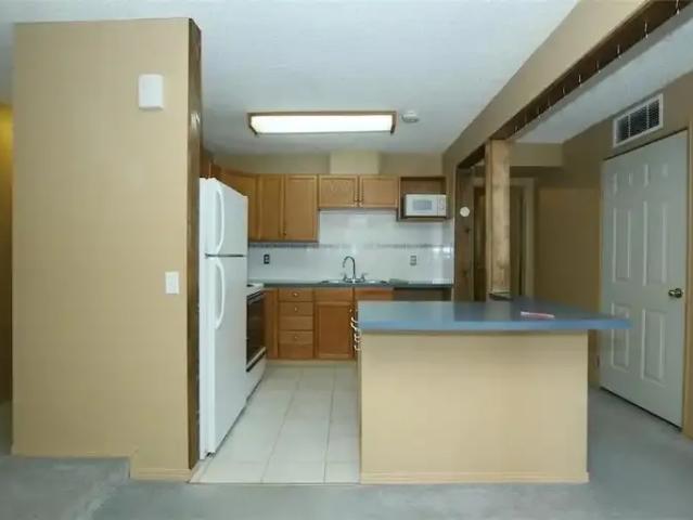 For Rent 3 Bedroom Apartment Cochrane AB DS104257318