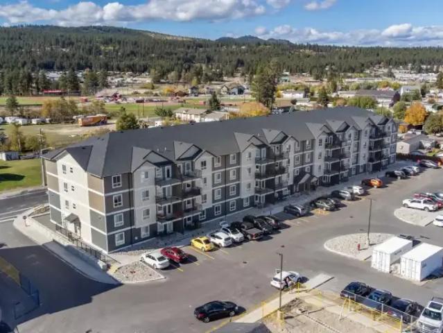 For Rent 3 Bedroom Apartment Cranbrook BC DLS100330025