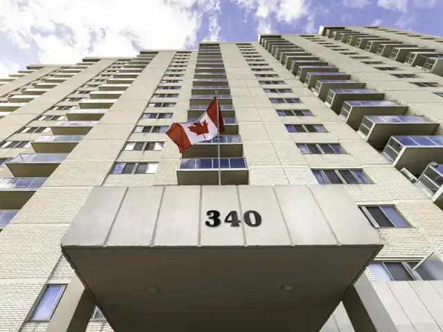For Rent 3 Bedroom Apartment Etobicoke ON DS103878182