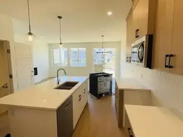 For Rent 3 Bedroom Apartment Edmonton AB DLS101475910