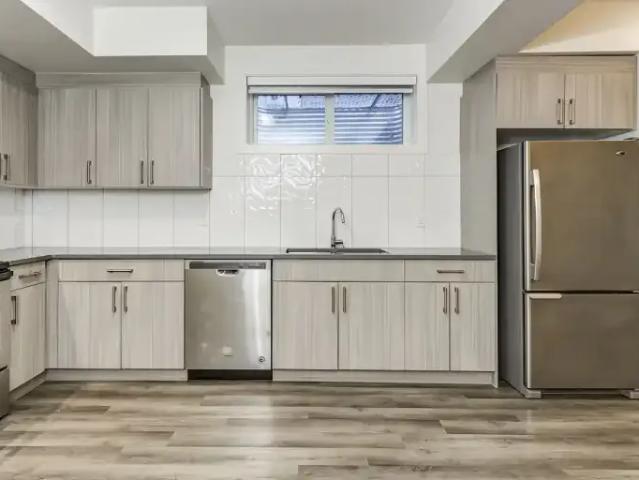 For Rent 3 Bedroom Apartment Edmonton AB DLS102085647