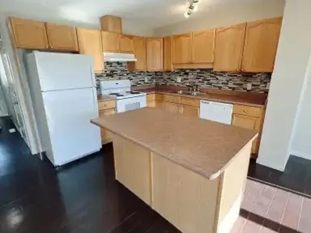 For Rent 3 Bedroom Apartment Edmonton AB DLS102272350
