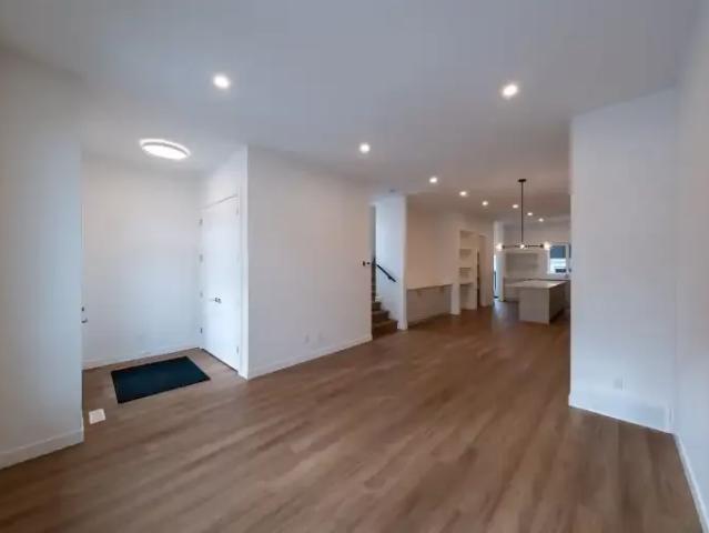 For Rent 3 Bedroom Apartment Edmonton AB DLS102468225