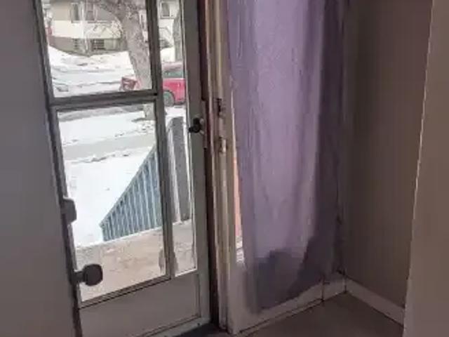 For Rent 3 Bedroom Apartment Edmonton AB DS104067067
