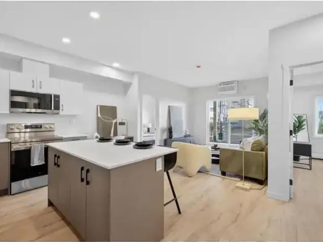 For Rent 3 Bedroom Apartment Edmonton AB DS104142767