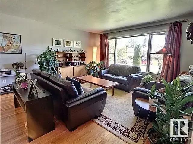 For Rent 3 Bedroom Apartment Edmonton AB DS104179106