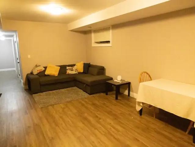 For Rent 3 Bedroom Apartment Edmonton AB DS104180225