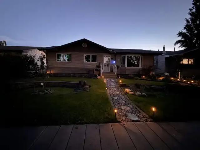 For Rent 3 Bedroom Apartment Edmonton AB DS104182417
