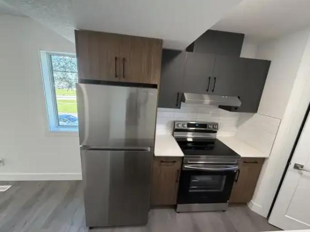 For Rent 3 Bedroom Apartment Edmonton AB DS104182840