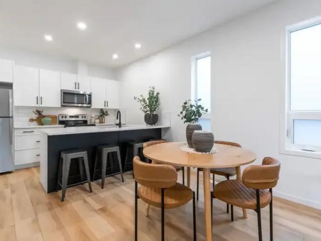 For Rent 3 Bedroom Apartment Edmonton AB DS104362527