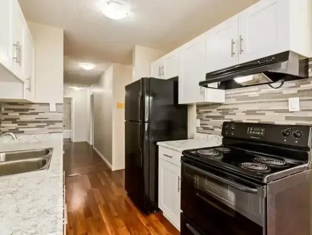 For Rent 3 Bedroom Apartment Edmonton AB DS104400390
