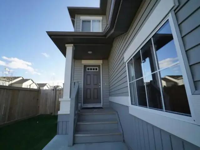 For Rent 3 Bedroom Apartment Edmonton AB DS104470681