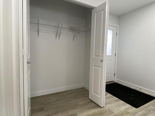 For Rent 3 Bedroom Apartment Edmonton AB DS104535319