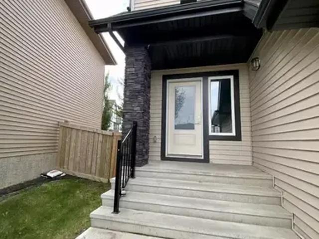For Rent 3 Bedroom Apartment Edmonton AB DS104535320